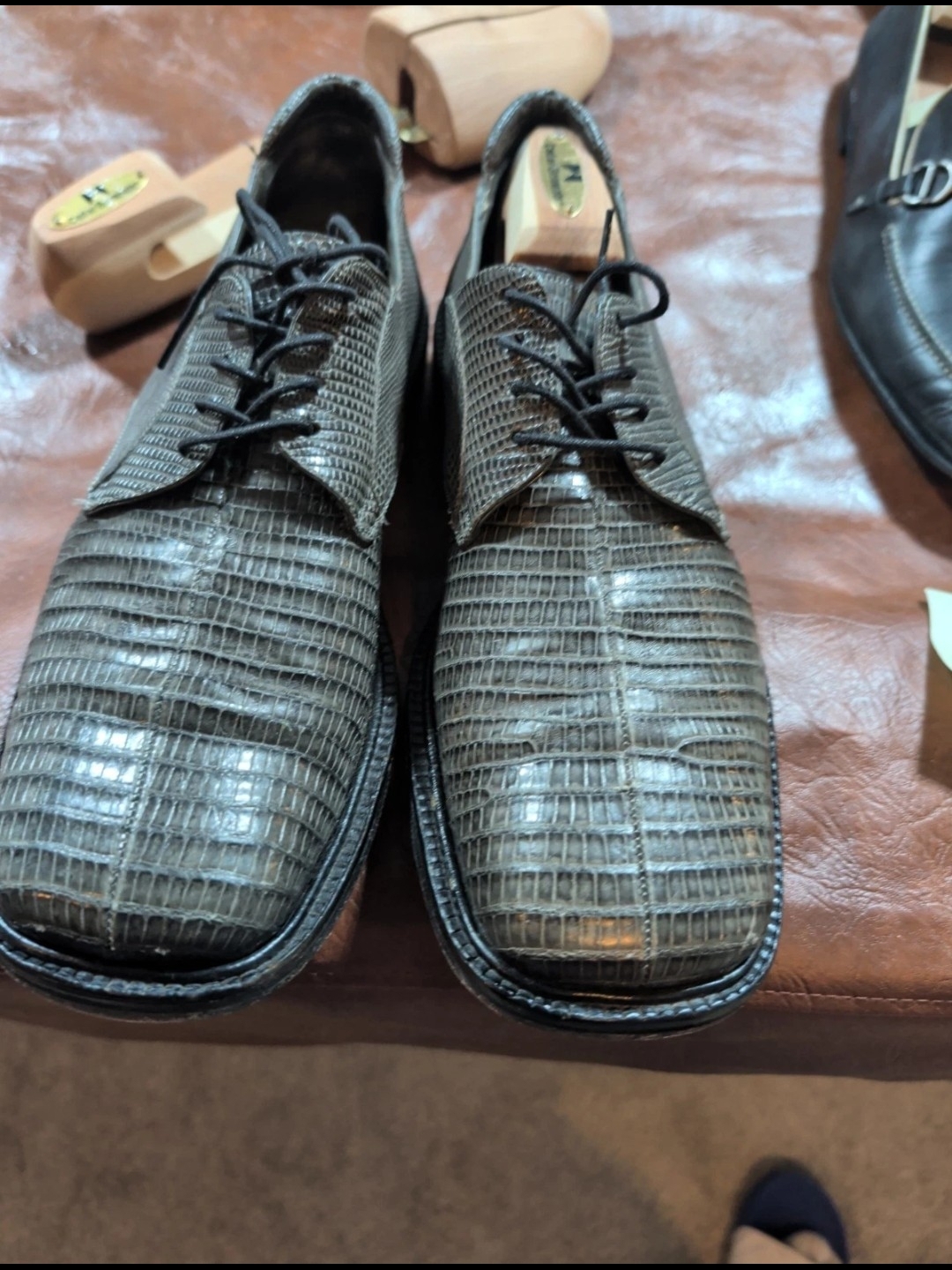 Mezlan Platinum Genuine Lizard Skin Black Lace-Up Dress Shoes - Spain - Size 10